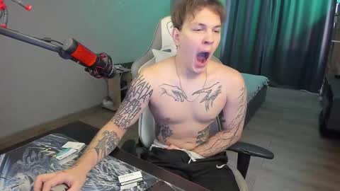 Snapshot of vova_belkin_ chatting on November 2, 9:33 am vova online show from November 2, 9:33 am