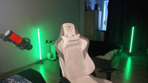 Snapshot of vova_belkin_ chatting on July 26, 3:19 pm vova online show from July 26, 3:19 pm