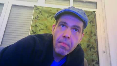 voyeuredeluxe online show from January 14, 6:08 am