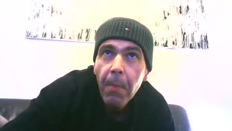 voyeuredeluxe online show from February 13, 4:58 pm