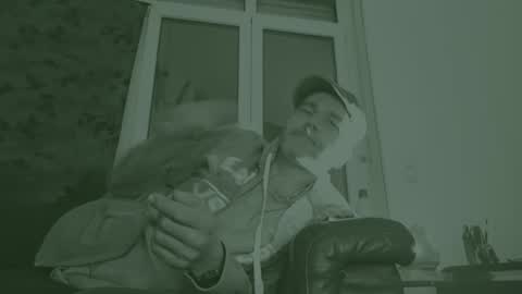 voyeuredeluxe online show from March 16, 2:06 am