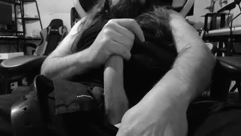 Snapshot of voyeurjiggy chatting on January 16, 8:22 am voyeurjiggy online show from January 16, 8:22 am