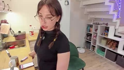 Snapshot of voyliza chatting on October 5, 2:48 pm voyliza online show from October 5, 2:48 pm