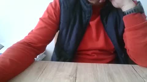 vreausatefuck online show from March 12, 1:39 pm