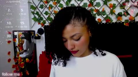 vsamanthaper2 online show from March 17, 8:34 pm