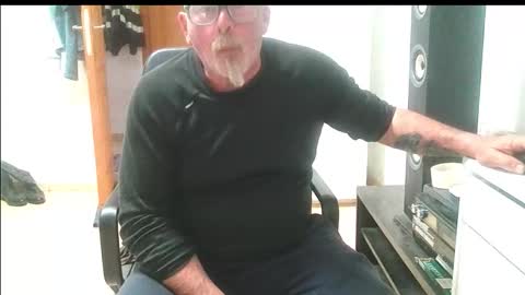 oscar online show from February 28, 4:41 pm