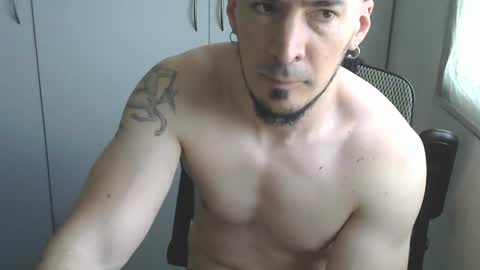 Snapshot of vulgarismagistral15 chatting on September 18, 8:11 pm Vulgaris online show from September 18, 8:11 pm