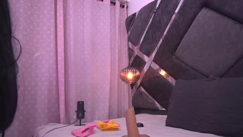 Snapshot of vvioleta_ chatting on February 11, 3:08 am Violeta online show from February 11, 3:08 am