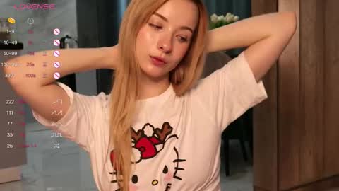 Snapshot of w1xll chatting on November 14, 4:55 am Nana online show from November 14, 4:55 am