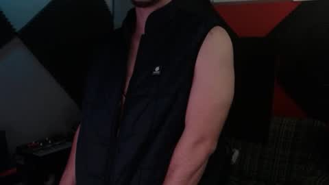 Snapshot of w33dgvy chatting on January 18, 1:42 am w33dgvy online show from January 18, 1:42 am