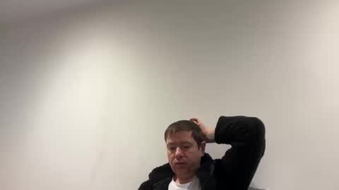 Snapshot of w919 chatting on January 9, 6:42 pm V online show from January 9, 6:42 pm