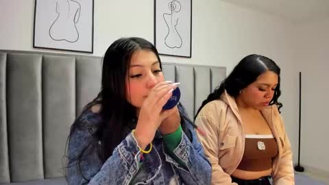 Snapshot of wadjett chatting on October 13, 12:27 pm Laia Emmy online show from October 13, 12:27 pm