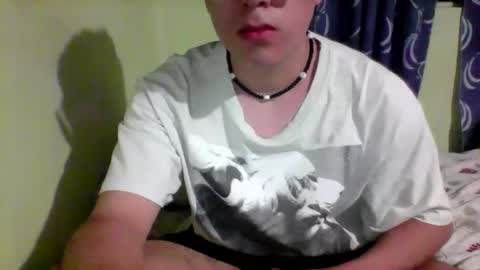 waifu_lov3r online show from March 6, 7:57 am