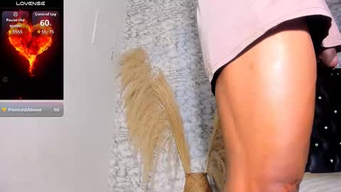 Jhon online show from February 18, 10:39 pm