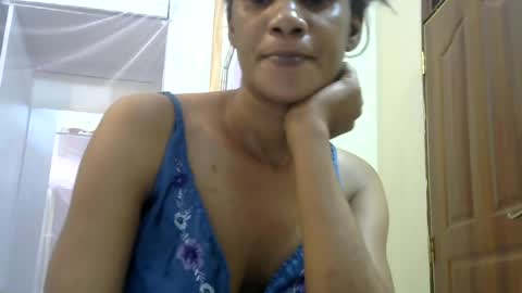 Snapshot of wakanda_goddess chatting on July 23, 8:18 pm wakanda_goddess online show from July 23, 8:18 pm