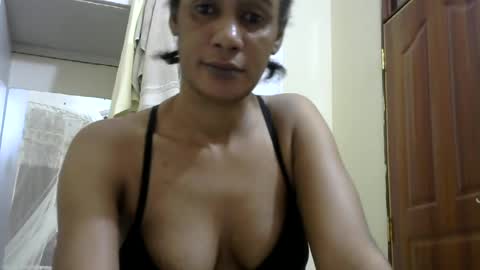 Snapshot of wakanda_goddess chatting on August 1, 11:53 am wakanda_goddess online show from August 1, 11:53 am