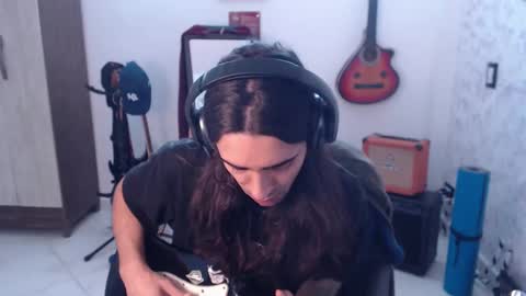 Snapshot of wake_and_bakee chatting on March 3, 4:14 pm John online show from March 3, 4:14 pm