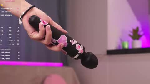  Lina online show from October 9, 5:27 am