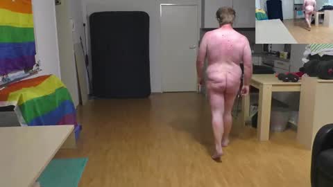 Snapshot of waldw123 chatting on October 6, 11:40 am Yarlim online show from October 6, 11:40 am