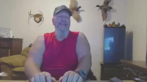 Snapshot of walkingbird chatting on October 11, 2:33 am walkingbird online show from October 11, 2:33 am