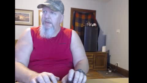 Snapshot of walkingbird chatting on November 24, 9:47 pm walkingbird online show from November 24, 9:47 pm