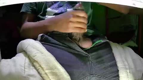 Snapshot of walltazv chatting on November 11, 5:07 am Kentaro online show from November 11, 5:07 am