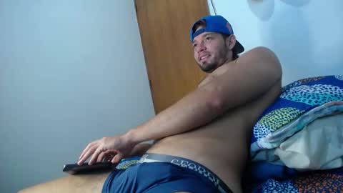 Snapshot of walnniel_concordia chatting on November 28, 5:10 am walnniel_concordia online show from November 28, 5:10 am