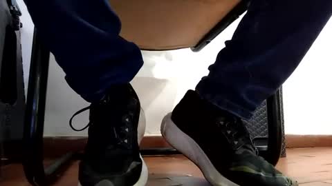 Snapshot of waltherfeet_ chatting on July 1, 2:18 pm WaltherFeet online show from July 1, 2:18 pm