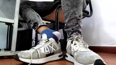 Snapshot of waltherfeet_ chatting on July 8, 6:23 pm WaltherFeet online show from July 8, 6:23 pm
