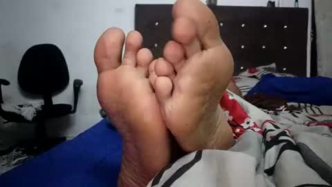 Snapshot of waltherfeet_ chatting on July 12, 8:49 am WaltherFeet online show from July 12, 8:49 am
