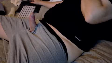 Snapshot of waltsobchak chatting on September 25, 2:59 am I love the ol in-n-out online show from September 25, 2:59 am