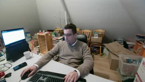 Snapshot of wammes85 chatting on December 15, 9:24 am wammes online show from December 15, 9:24 am