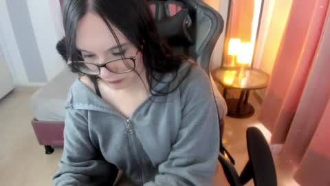 Alexandra online show from April 28, 6:13 pm