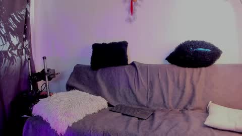 Snapshot of wanda_walton chatting on March 8, 3:35 pm Wanda online show from March 8, 3:35 pm