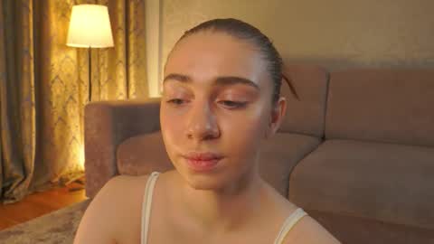 hello guys im Lilian online show from February 21, 3:18 am