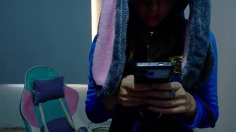 Wanda online show from March 12, 12:00 pm