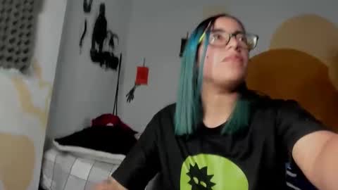 Waningrose  Lu online show from December 20, 4:14 pm