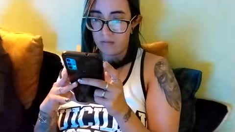 Waningrose  Lu online show from January 3, 11:23 pm