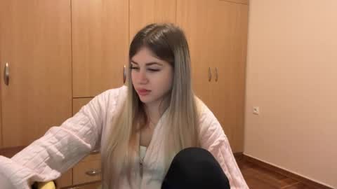 Elena  online show from March 28, 4:28 pm