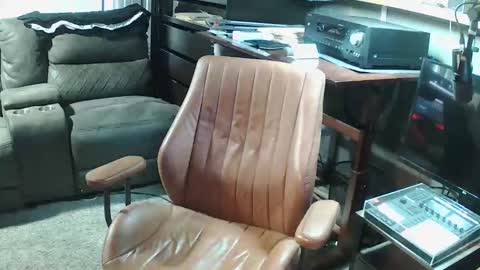 inittogetitin online show from February 22, 7:23 pm