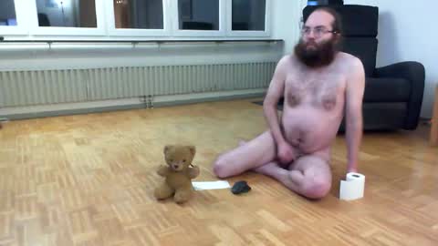 wantsahug online show from November 29, 10:57 pm