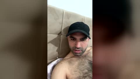 waqasshaukat762 online show from April 18, 7:07 pm