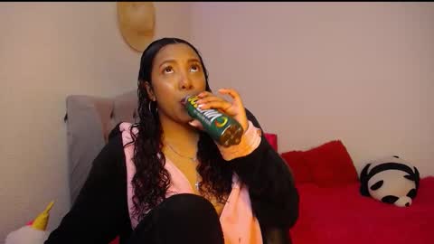 Snapshot of warisgoddes chatting on February 23, 7:06 am EMILY online show from February 23, 7:06 am