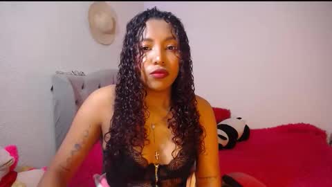 Snapshot of warisgoddes chatting on March 1, 9:00 am EMILY online show from March 1, 9:00 am