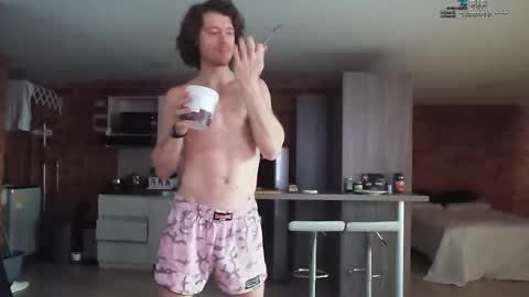 Warren Kener online show from March 10, 10:15 pm