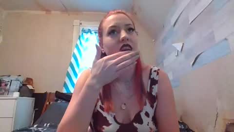 warwhore24 online show from December 29, 6:05 pm