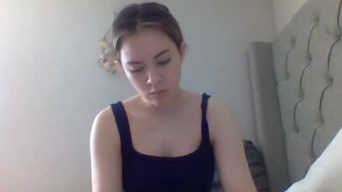wasiancutie online show from June 12, 9:57 pm