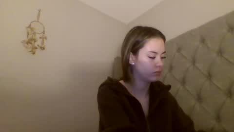 wasiancutie online show from June 18, 2:45 am