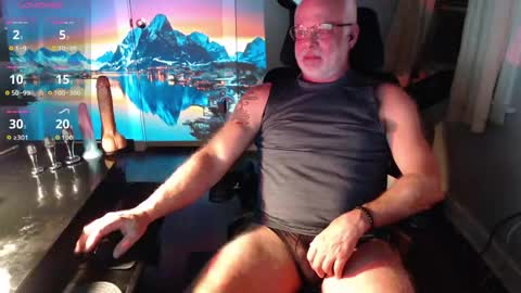 Snapshot of wasted_daze_ chatting on May 9, 1:22 am wasted_daze_ online show from May 9, 1:22 am