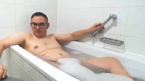 Snapshot of watchmecum78 chatting on December 19, 5:42 pm watchmecum78 online show from December 19, 5:42 pm